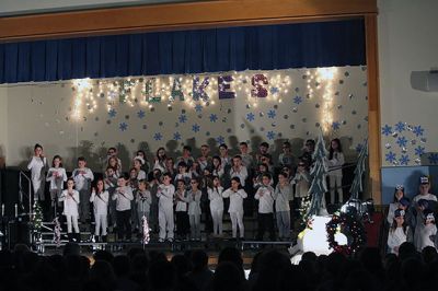 Flakes
For their holiday show, the students at Center School performed a production entitled “Flakes,” under the direction of music teacher Ms. Willow Dowling. Submitted photos by Erin Bednarczyk
