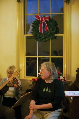 Tinkhamtown Chapel Christmas
The spirit of Christmas came to Mattapoisett on December 19 by way of Christmas caroling at the annual Tinkhamtown Chapel Christmas carol sing. The little chapel was filled with the voices of those who keep this decades-old tradition alive and pass it on to the next generation. Photos by Colin Veitch
