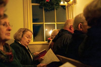 Tinkhamtown Chapel Christmas
The spirit of Christmas came to Mattapoisett on December 19 by way of Christmas caroling at the annual Tinkhamtown Chapel Christmas carol sing. The little chapel was filled with the voices of those who keep this decades-old tradition alive and pass it on to the next generation. Photos by Colin Veitch
