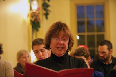 Tinkhamtown Chapel Christmas
The spirit of Christmas came to Mattapoisett on December 19 by way of Christmas caroling at the annual Tinkhamtown Chapel Christmas carol sing. The little chapel was filled with the voices of those who keep this decades-old tradition alive and pass it on to the next generation. Photos by Colin Veitch
