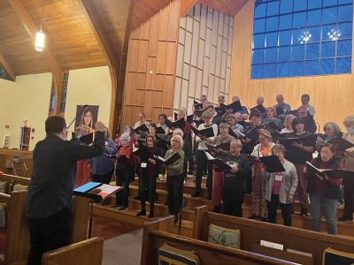 Sippican Choral Society
The Sippican Choral Society is marking its 60th Birthday with a concert perfectly tuned to both its past and its legacy for quality choral musicianship. Photo By Michael J. DeCicco
