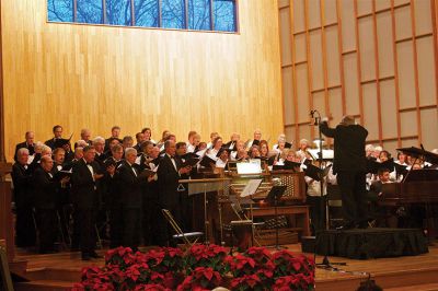 Sippican Choral Society 
On Sunday, December 2, the Sippican Choral Society held its annual Christmas concert at Wickenden Chapel at Tabor Academy.  The Sippican Chamber Choir and South Coast Children’s Chorus performed a mix of sacred and secular music in front of a packed house.  Photo by Eric Tripoli.
