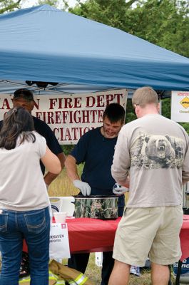 Mattapoisett Firefighter’s Association
The Mattapoisett Firefighter’s Association hosted a chowder competition on September 13 on the Mattapoisett Knights of Columbus grounds. Between 300 and 400 guests came to sample the chowder of 16 different teams, split into two categories: public safety and professional. The Rochester Firefighter’s Association took first place in the public safety category and also won the People’s Choice Award. Photos by Denzil Ernstzen
