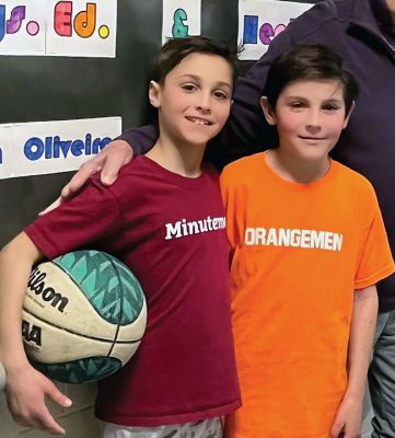 Mattapoisett Rec Basketball Play Offs
Two 3rd grade cousins went head to head at the Mattapoisett Rec Basketball Play Offs. Kai Ouellette from Center School and Harrison White from Rochester Memorial. The whole family went, parents, grandparents, aunts, siblings (Avery & Fiona White and Koa & Fynley Ouellette) and even their almost 95 year old great grand parents made it to the game!
