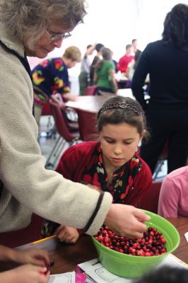 Cranberry Science
At a special event highlighting all things cranberry, 80 Rochester Memorial School third-graders explored the different attributes of the fruit using all of their senses in curriculum-based science and math activities. Photos by Laura Pedulli.
