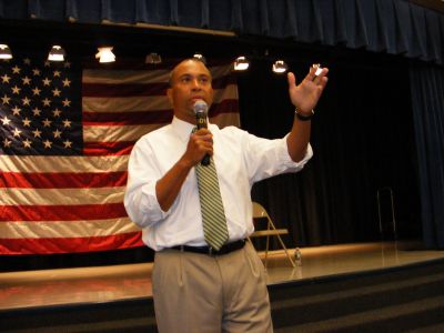 Deval Patrick
Massachusetts Governor Deval Patrick (D.) hosted an informal question and answer session at Wareham Middle School on Wednesday, July 29 from 6:30 to 8:15 pm. He answered questions from eleven people with topics ranging from state budgets, custody/divorce reform and teenage employment. Photo by Adam Silva.
