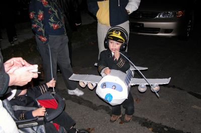 Mattapoisett Halloween Parade - October 31, 2006
Mattapoisett Halloween Parade - October 31, 2006
