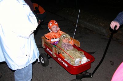 Mattapoisett Halloween Parade - October 31, 2006
Mattapoisett Halloween Parade - October 31, 2006
