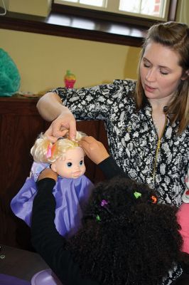 Doll Spa
The Mattapoisett Library treated area kids and their dolls to a spa day on Friday, January 15. With a day off from school, girls had their hair styled by Holly Coutinho, had their nails done by Junior Friend Alice DeCicco-Carey, 11, and decorated hair clips with Junior Friend Nicole Londergan. Photos by Jean Perry
