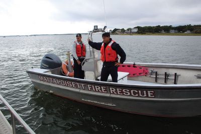 Oil Spill Drill
On Tuesday, the Town of Mattapoisett hosted a MassDEP-sponsored training course in cooperation with the Town of Fairhaven, representatives from the U.S. Coast Guard, Nuka Research and Planning Group and Moran Environmental Recovery. Working the Mattapoisett Harbormaster boat piloted by P.J. Beaudoin were Assistant Harbormaster Robert Clavin and intern Robert Haskell, and on the Mattapoisett Fire Department boat were Firefighter Daniel Cortes and Lieutenant Ross Macedo. Photos by Mick Colageo and Marilou New
