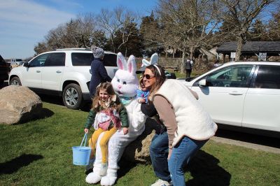 Mattapoisett Lions Club Easter Egg Hunt
Saturday’s Mattapoisett Lions Club Easter Egg Hunt drew a large gathering of families to Ned’s Point on Saturday morning, and some very happy children met the Easter Bunny. Photos by Mick Colageo
