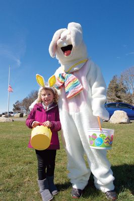 Easter Egg Fun
Saturday was a picture perfect day at Veteran’s Park in Mattapoisett for the Lions Club’s annual Easter egg hunt. Dozens of children made the dash to collect their fair share of Easter candy and enjoyed an afternoon of popping bubbles by the lighthouse with entertainer Vinny Lovegrove. Photos by Colin Veitch
