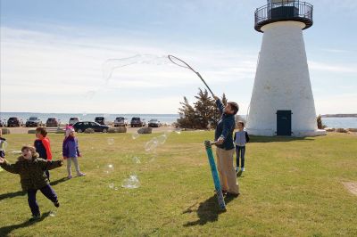 Easter Egg Fun
Saturday was a picture perfect day at Veteran’s Park in Mattapoisett for the Lions Club’s annual Easter egg hunt. Dozens of children made the dash to collect their fair share of Easter candy and enjoyed an afternoon of popping bubbles by the lighthouse with entertainer Vinny Lovegrove. Photos by Colin Veitch
