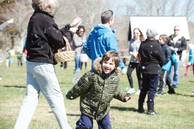 Easter Egg Fun
Saturday was a picture perfect day at Veteran’s Park in Mattapoisett for the Lions Club’s annual Easter egg hunt. Dozens of children made the dash to collect their fair share of Easter candy and enjoyed an afternoon of popping bubbles by the lighthouse with entertainer Vinny Lovegrove. Photos by Colin Veitch
