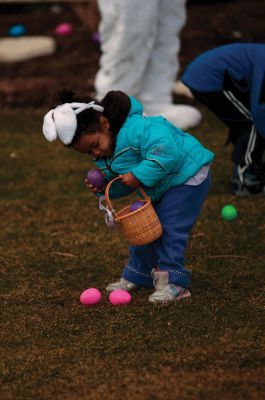 Easter Egg Hunt
A great time was had by all at the Annual Easter Egg Hunt at the Mattapoisett YMCA center on Saturday March 23. Children enjoyed egg dying, dancing, the Ester Bunny and of course the Egg Hunt! Photos by Felix Perez
