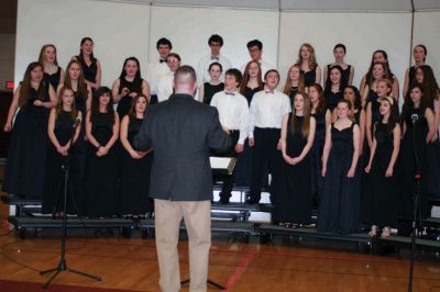 FORM Concert 
The tri-town FORM concert brought together students whose combined musicality entertained a full house. The performers sang song style selections from spiritual to jazz and the crowd pleaser “Don’t Worry Be Happy” by Rochester Memorial School. Combining the voices of nearly 300 students the finale was a soulful treatment of “Wade In The Water”. Funds raised through FORM concerts support scholarships awarded each year to graduating seniors who have completed at least two full years in a school music program.
