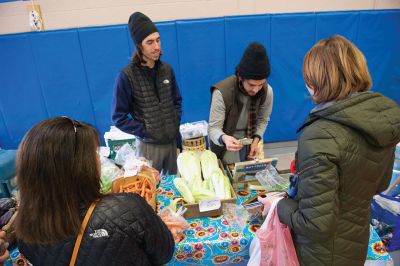 ORR Winter Farmers’ Market
The ORR Winter Farmers’ Market held every 2nd and 4th Saturday of the winter months is a way to chase the winter blues away while stocking up on your organic essentials. Live entertainment and children’s activities liven up the coldest of winter weekends from 10:00 am to 1:00 pm at the ORR Junior High School gymnasium. Photos by Colin Veitch
