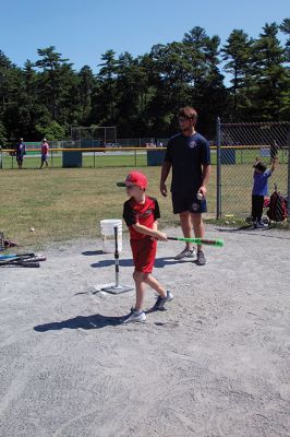 Wareham Gatemen
Wareham Gatemen, who visited with Old Rochester Youth Baseball and conducted a clinic on Saturday morning at Gifford Park in Rochester. The Cape Cod Baseball League team worked with Tri-Town players on hitting, fielding, base running and T-ball. Action photos by Mick Colageo, group photo courtesy of ORYB
