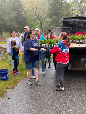 Memorial Day
Robert Pina shared photos of the annual planting of geraniums at veterans’ graves for Memorial Day.
