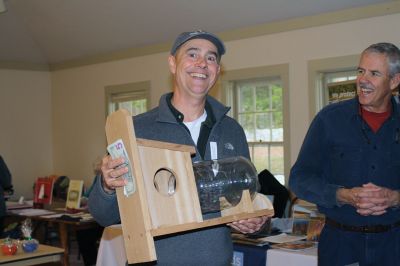 Alternative Gift Fair
The Mattapoisett Friends held its annual Alternative Gift Fair on November 14, offering the public unique and thoughtful ways to give a gift beyond what can be wrapped in a box – in many cases, a gift of life through a charitable donation. Photos by Jean Perry
