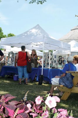 Harbor Days 2015
The weather was fine for Harbor Days, the annual week-long event organized by the Mattapoisett Lions Club. The weekend portion of Harbor Days featured vendors, food, train rides for the kids, and a number of entertainment programs, including The Showstoppers on Sunday, July 19. Photos by Colin Veitch and Jean Perry
