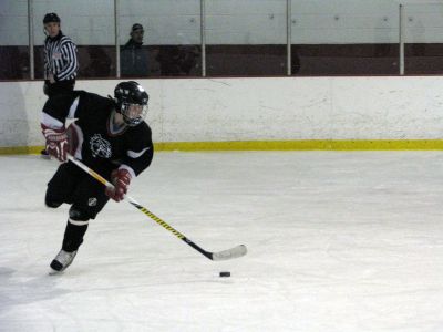 Jr. Bulldogs Hockey
Jimmy Gamache turns up ice as the Jr. Bulldogs clinched a spot on the SEMHO finals.
