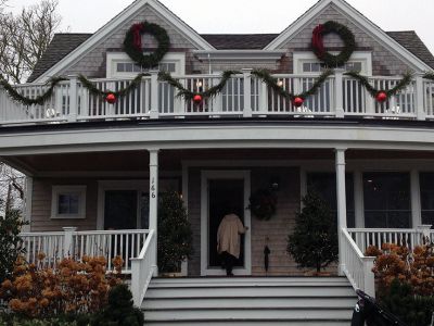 Holiday House Tour and Tea
On Saturday, December 8, the Sippican Women's Club hosted their Holiday House Tour and Tea celebrating both the holidays and the 200th anniversary of Handy's Tavern.  There were a dozen stops on the tour, with a mixture of businesses, homes and churches welcoming guests to get them into the holiday spirit.  Photos by Katy Fitzpatrick. 
