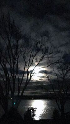 Full Moon
Hugh Kelly sent in this picture of the full moon just coming up over Aucoot Cove taken from his porch.
