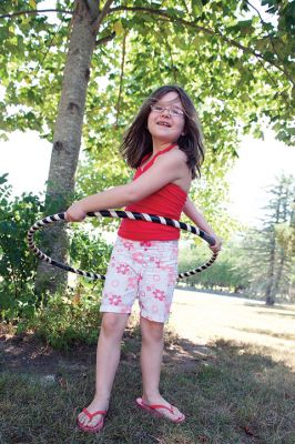 Hula Hooping
On Saturday, July 23, kids at the Plumb Library in Rochester tried a little hula hooping with Pinto Bella. The event is part of the library’s summer reading theme of health and wellness. Photos by Colin Veitch
