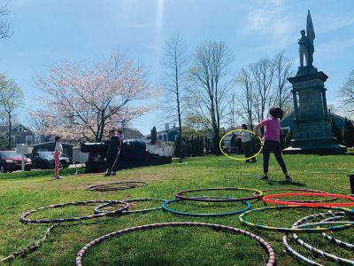 WildKat Hoops
Tuesday afternoon hula-hoop workshop with WildKat Hoops! Host Kat Suwalski led a beginner-friendly lesson on the library's lawn. Everyone had a blast! Photo by Amanda Lawrence
