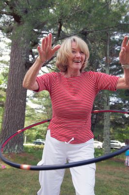 Hula-hoop Performer
Hula-hoop performer Pinto Bella taught kids the benefit of hula-hooping for body and mind and performed superhero-themed tricks on June 20 at Plumb Library. Photos by Colin Veitch
