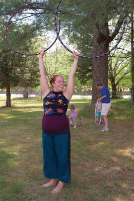 Hula-hoop Performer
Hula-hoop performer Pinto Bella taught kids the benefit of hula-hooping for body and mind and performed superhero-themed tricks on June 20 at Plumb Library. Photos by Colin Veitch
