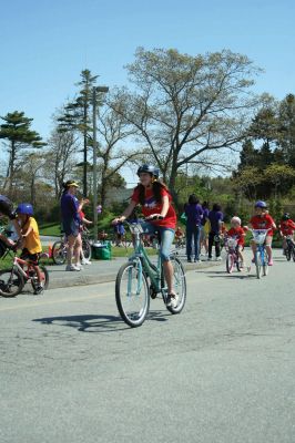 Bikes, Bikes, Bikes!
The Third Annual Pan Mass Challenge Kids Tri-Town Ride attracted several hundred young bicyclist to the ORR campus on Saturday morning, May 16, for a bike rally to help defeat cancer. Proceeds from the event will go to several charities in the state such as the Jimmy Fund and Dana- Farber Cancer Institute to assist in cancer research. The rally was expected to raise more than $15,000. Photo by Robert Chiarito.
