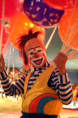 Circus Time
The Cole Brothers Circus made its annual visit to Rochester's Plumb Corner on Wednesday, June 24 and Thursday, June 25. The Circus, which featured highflying aerial acts, animal acts and plenty of clowns played four shows under the big top during its two-day stay. Proceeds from the circus will help to fund children's events throughout the year at Plumb Corner such as the Annual Easter egg hunt and the Halloween party. Photo by Robert Chiarito
