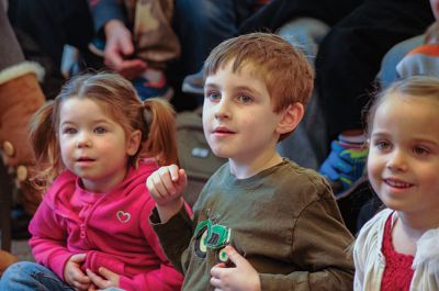 Irish Fairy Godmother
Bringing with her a magical teapot, the Irish Fairy Godmother visited the Joseph H. Plumb Memorial Library March 7, treating about 25 kids to a magic show. Magician Debbie O’Carroll said her favorite part about being the Irish Fairy Godmother is seeing the cheerful responses from her young audience. Photos by Felix Perez
