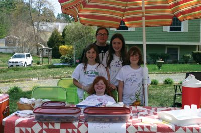 Lemonade
There’s nothing better than lemonade on a warm summer day, especially when it benefits a great charity! Rochester residents Hannah Charron, Emily Wheeler, Amanda Wheeler, Catherine Wheeler and Victoria Wheeler made lemonade and baked goods Friday afternoon and sold them at their lemonade stand.  All proceeds were donated to St. Jude’s Children’s Hospital. Photo by Katy Fitspatrick
