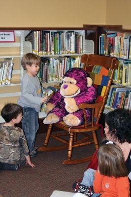 Reading Time
Mattapoisett preschoolers visited the Free Public Library on Friday, January 8, 2010 to enjoy a special storytime with Childrens Librarian Linda Burke. Photo by Anne OBrien-Kakley.
