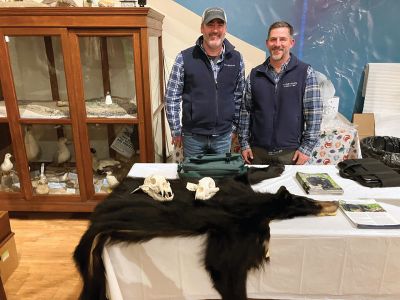 Marion Natural History Museum
Friday night the Marion Natural History Museum hosted a standing-room-only presentation about the Black Bear population in Massachusetts. According to state fish and wildlife biologists Jason Zimmer and Steven Wright, the population is rapidly expanding into the eastern part of our state. Jason gave us some good tips to keep black bears out of our property, including removing bird feeders, covering and keeping our garbage contained, and how to keep bears out of our livestock. The museum wishes to thank Jaso
