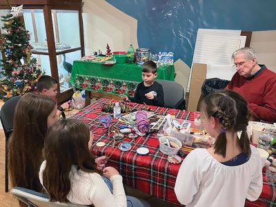 Marion Natural History Museum
The Marion Natural History Museum’s after-school group enjoyed crafting with natural and recycled materials and snacking with friends during our annual holiday party. From snow globes to snowy forest scenes, from acorn people to weaving with sticks, the students’ creative abilities resulted in some wonderful projects to bring home to families. The Marion Natural History Museum would like to thank volunteers Maggie Payne, Marc Sylvia, Karen Alves-Cronin and Mike Cronin for their help thinking up great new pr
