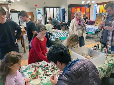 Marion Natural History Museum
The Marion Natural History Museum’s after-school group enjoyed crafting with natural and recycled materials and snacking with friends during our annual holiday party. From snow globes to snowy forest scenes, from acorn people to weaving with sticks, the students’ creative abilities resulted in some wonderful projects to bring home to families. The Marion Natural History Museum would like to thank volunteers Maggie Payne, Marc Sylvia, Karen Alves-Cronin and Mike Cronin for their help thinking up great new pr
