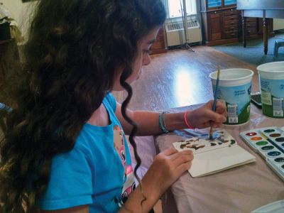 Marion Natural History Museum
A Nature Journaling workshop was recently held at the Marion Natural History Museum. Many specimens from the museum's collections were used during this rainy Wednesday afternoon program. Thanks to Tricia Cassidy for helping us to draw from nature. Photo courtesy Elizabeth Leidhold
