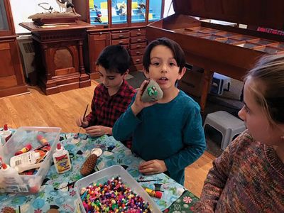 Marion Natural History Museum
The Marion Natural History Museum after school group enjoyed making gifts with natural and recycled materials at their annual holiday party. We wish to thank all the volunteers from Tabor Academy, ORRHS, and the parents for all their help with our programs this past year. Upcoming programs will be posted on the museum's website www.marionmuseum.org, and on the museum's Facebook page. 
