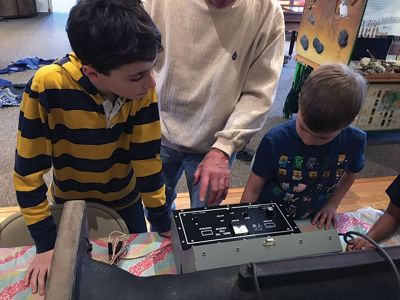 Marion Natural History Museum
The Marion Natural History Museum's after school group had the chance to inspect some of the equipment used to count our local herring population. We heard about the species, its food chain, life cycle, and the predators of alewives in our area. Many thanks go to David Watling, Rochester herring inspector, for this fun, hands-on program. Photos courtesy Elizabeth Leidhold.
