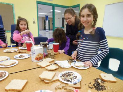 Bird Talks
 The Marion Natural History Museum after-school program had fun learning about how birds survive the winter, what they eat, and making homemade bird feeders during Wednesday’s afterschool program. Photos curtesy of Elizabeth Leidhold
