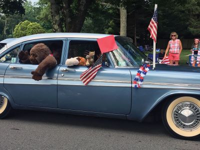 Marion 4th of July Parade
The Marion 4th of July parade is a tradition that brings the entire community out to the streets for some hometown patriotic celebration.
