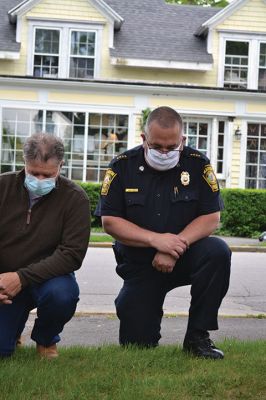 Kneel for Nine
A peaceful crowd gathered on the lawn of the Marion Music Hall on June 2 to kneel in solidarity for nine minutes calling for justice for the death of George Floyd and accountability for police brutality. Marion Police Chief John Garcia dressed in his police uniform was among the roughly 200 kneeling on the grass that afternoon. Photos by Jean Perry
