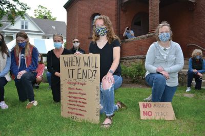 Kneel for Nine
A peaceful crowd gathered on the lawn of the Marion Music Hall on June 2 to kneel in solidarity for nine minutes calling for justice for the death of George Floyd and accountability for police brutality. Marion Police Chief John Garcia dressed in his police uniform was among the roughly 200 kneeling on the grass that afternoon. Photos by Jean Perry
