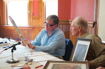 Antique Show
The Sippican Historical Society hosted a fundraiser heirloom discovery/antiques appraisal at the Marion Music Hall on June 27. Featured appraisers Frank McNamee and Jim Gahan examined a number of pieces of art, jewelry, and artifacts throughout the morning. Photos by Colin Veitch
