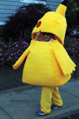 Marion Art Center Halloween Parade 
It looked as though nearly a thousand people came out for the Marion Art Center Halloween Parade on Monday, October 31. The event gets bigger and better every year, it seems, judging by the number of people and the degree of creativity when it comes to the costumes. Photos by Jean Perry
