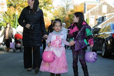 Marion Art Center Halloween Parade 
It looked as though nearly a thousand people came out for the Marion Art Center Halloween Parade on Monday, October 31. The event gets bigger and better every year, it seems, judging by the number of people and the degree of creativity when it comes to the costumes. Photos by Jean Perry
